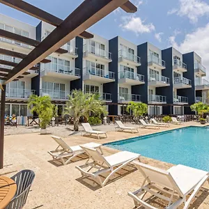 Large Luxury On Palm Aruba